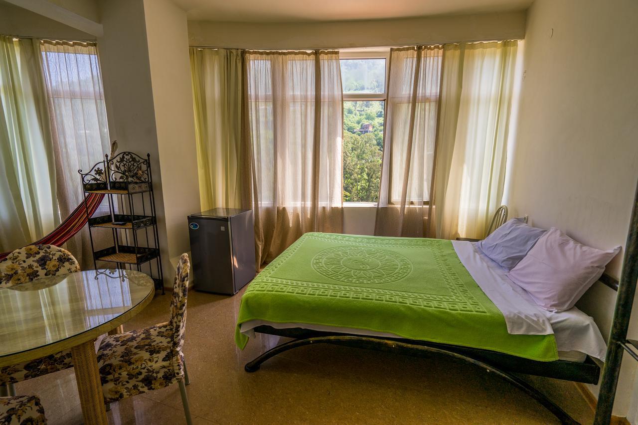 Aniva The Hotel Батуми Экстерьер фото